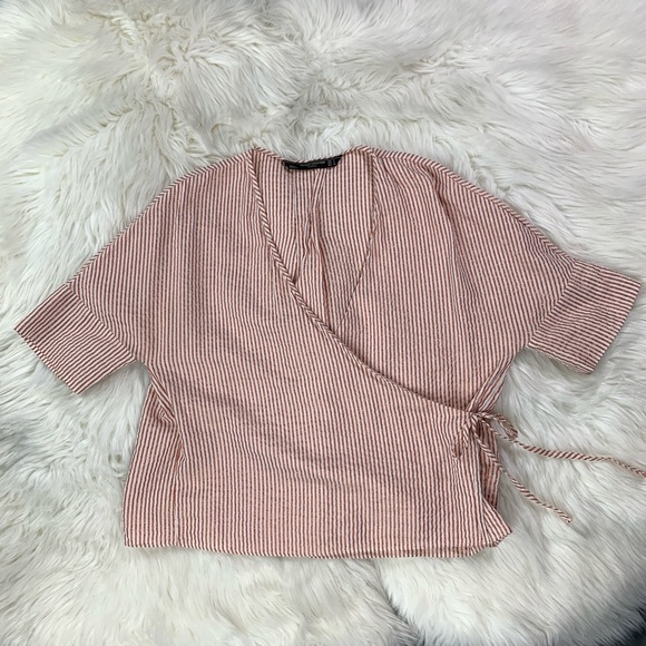 Zara Tops - ⭐️4/$20⭐️Zara Short Sleeve Wrap Blouse Sz S